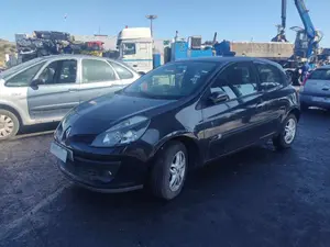 RENAULT CLIO III foto 3