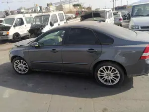 VOLVO S40 BERLINA foto 3