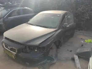 VOLVO S60 BERLINA foto 2