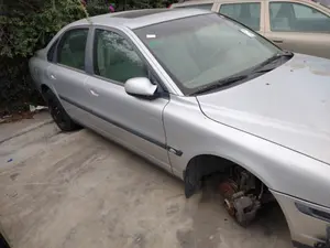 VOLVO S80 BERLINA foto 4