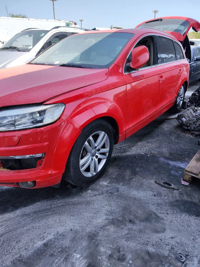 AUDI Q7 (4L)