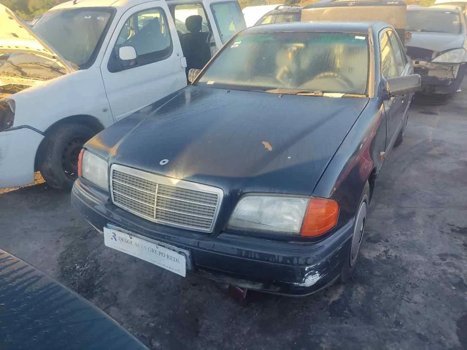 MERCEDES-BENZ CLASE C (BM 202) BERLINA
