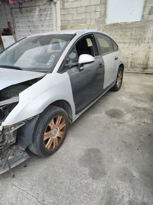 CITROEN C4 BERLINA foto 6