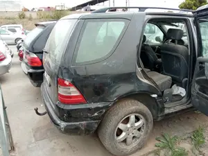 MERCEDES-BENZ CLASE ML (BM 163) foto 3