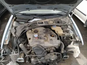 VOLKSWAGEN PASSAT BERLINA (3B3) foto 6