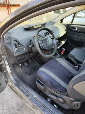 CITROEN C4 COUPE foto 5