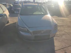 VOLVO V50 FAMILIAR foto 1