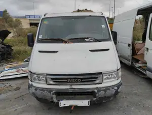IVECO DAILY FURGÓN foto 1