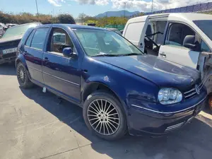 VOLKSWAGEN GOLF IV BERLINA (1J1)(10.1997) foto 2