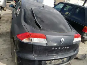 RENAULT LAGUNA III BERLINA foto 4