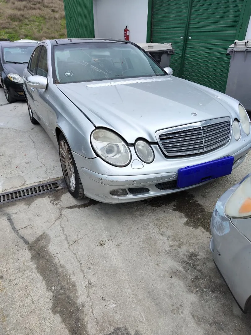 MERCEDES-BENZ CLASE E (BM 211) BERLINA