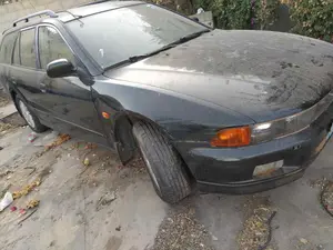 MITSUBISHI GALANT FAMILIAR (EA0) foto 2