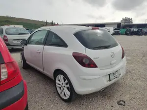 OPEL CORSA D foto 4