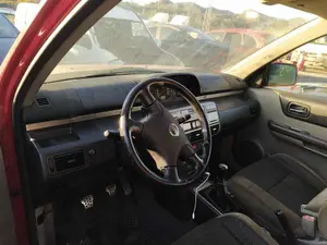 NISSAN X-TRAIL (T30) foto 3