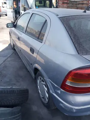 OPEL ASTRA G BERLINA foto 4
