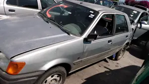 FORD FIESTA BERL./COURIER foto 4