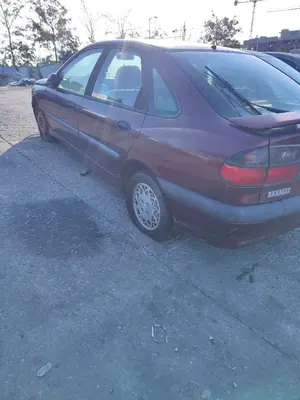 RENAULT LAGUNA (B56) foto 3