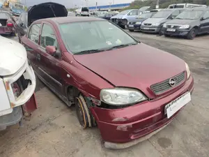 OPEL ASTRA G BERLINA foto 3
