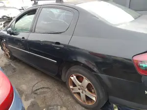 PEUGEOT 407 foto 3