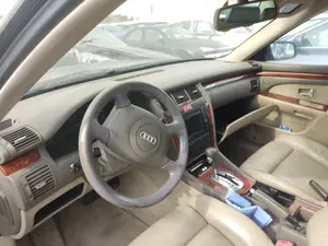AUDI A8 (D2) foto 5