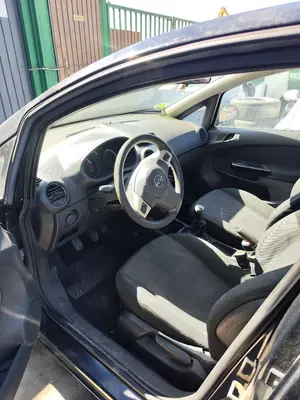 OPEL CORSA D foto 8