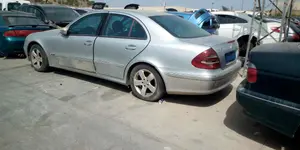 MERCEDES-BENZ CLASE E (BM 211) BERLINA foto 4