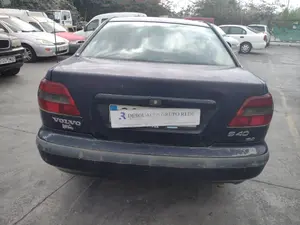VOLVO S40 BERLINA foto 3