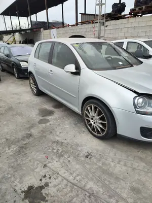 VOLKSWAGEN GOLF V (1K1)(10.2003) foto 3