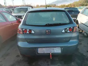 SEAT IBIZA (6L1) foto 2