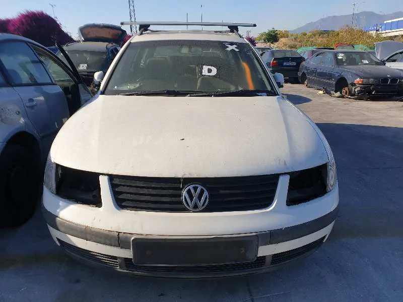 VOLKSWAGEN PASSAT VARIANT (3B5)