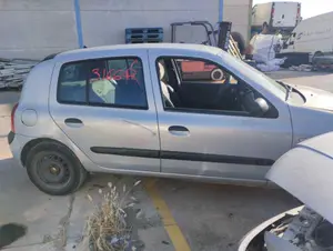 RENAULT CLIO II FASE II (B/CB0) foto 4