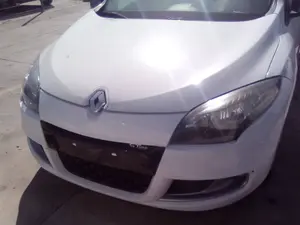 RENAULT MEGANE III COUPE foto 1