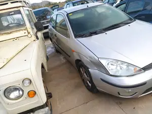FORD FOCUS BERLINA (CAK) foto 4