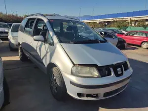 SEAT ALHAMBRA (7V9) foto 2