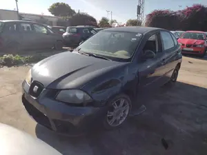 SEAT IBIZA (6L1) foto 3