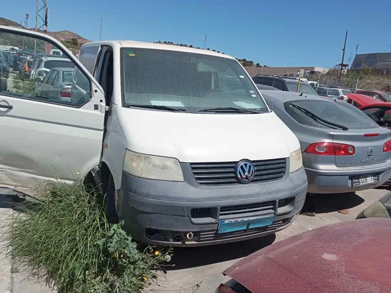 VOLKSWAGEN T5 TRANSPORTER FURGÓN/COMBI (7H)