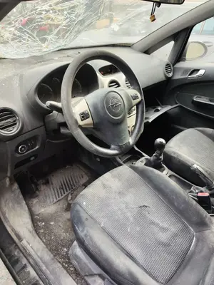 OPEL CORSA D foto 2