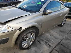 RENAULT MEGANE II BERLINA 3P foto 5