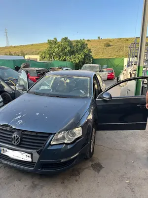 VOLKSWAGEN PASSAT BERLINA (3C2) foto 3