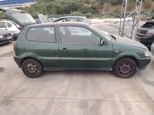 VOLKSWAGEN POLO III (6N1) foto 2