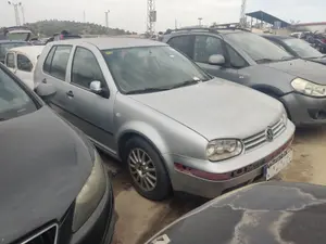 VOLKSWAGEN GOLF IV BERLINA (1J1)(10.1997) foto 3
