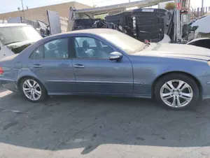 MERCEDES-BENZ CLASE E (BM 211) BERLINA foto 2