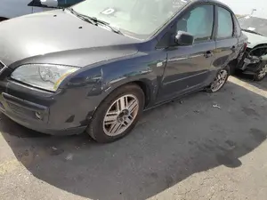 FORD FOCUS BERLINA (CAP) foto 6