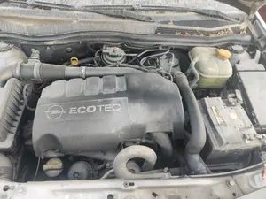 OPEL ASTRA H BERLINA foto 3