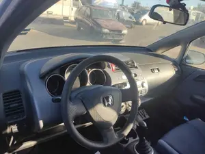 HONDA JAZZ (GD1/5) foto 2