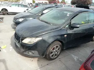 SEAT IBIZA BERLINA (6J5) foto 3