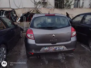 RENAULT CLIO III foto 3