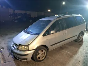 SEAT ALHAMBRA (7V9) foto 2