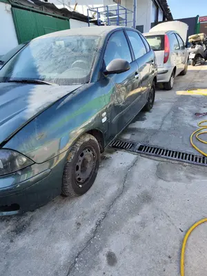 SEAT IBIZA (6L1) foto 7