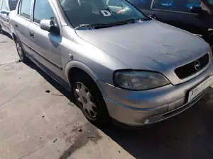 OPEL ASTRA G BERLINA foto 2